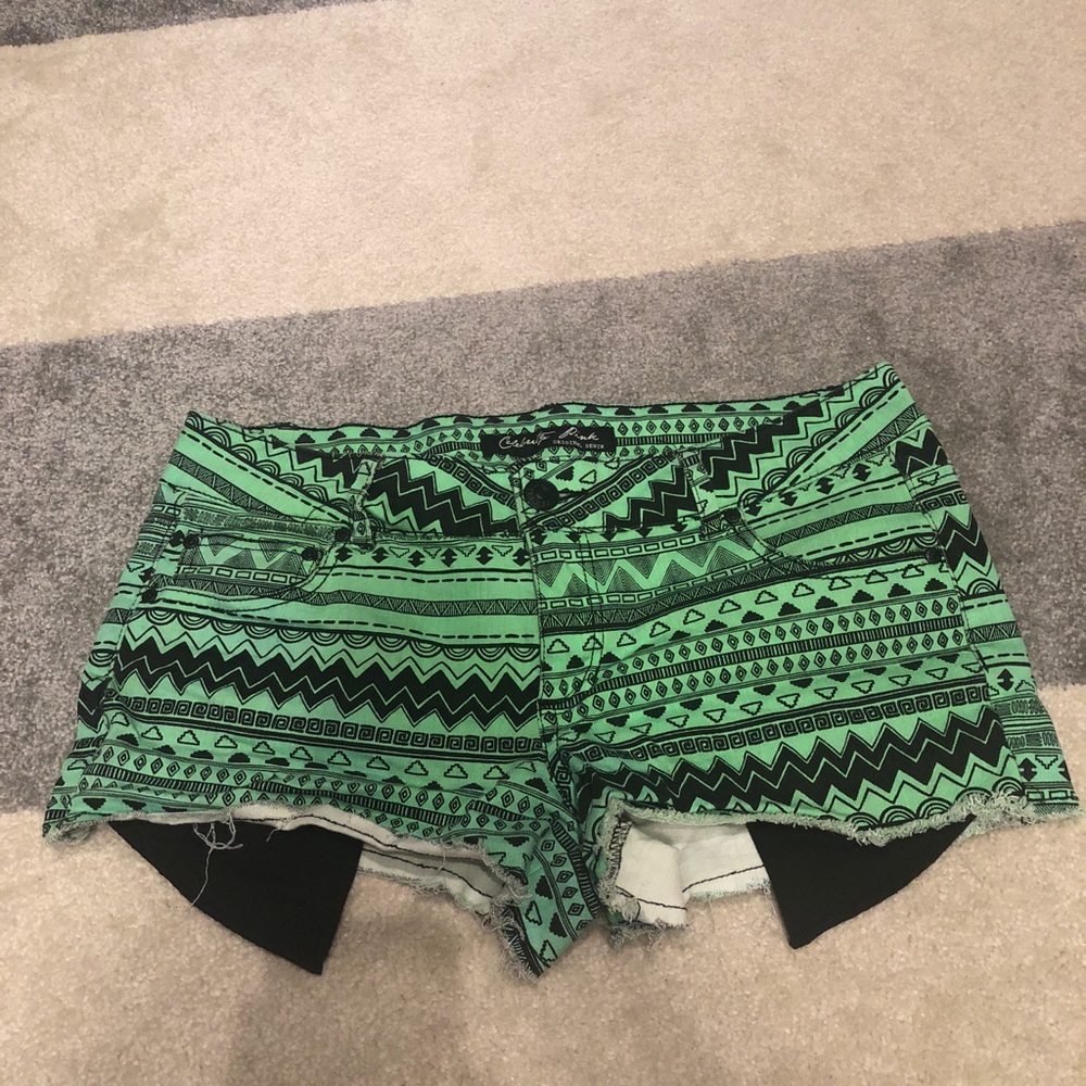 Frayed edge short short